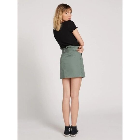 Volcom Repreve Paperbag Waist Mini Skirt in Green Small boho belted pockets - Picture 3 of 5
